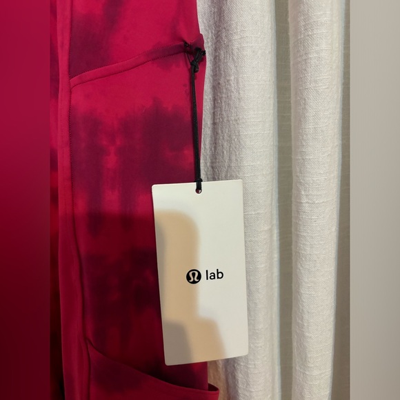 **NWT Lululemon Lab Half Zip Training Onesie Size 10 - Picture 9 of 12